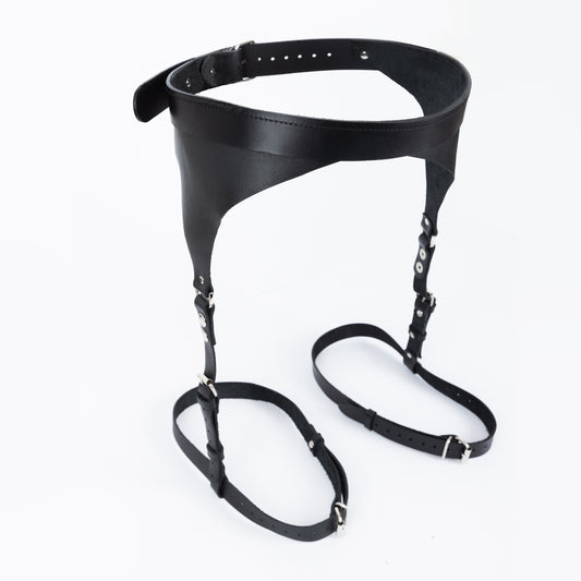 Belt with suspenders