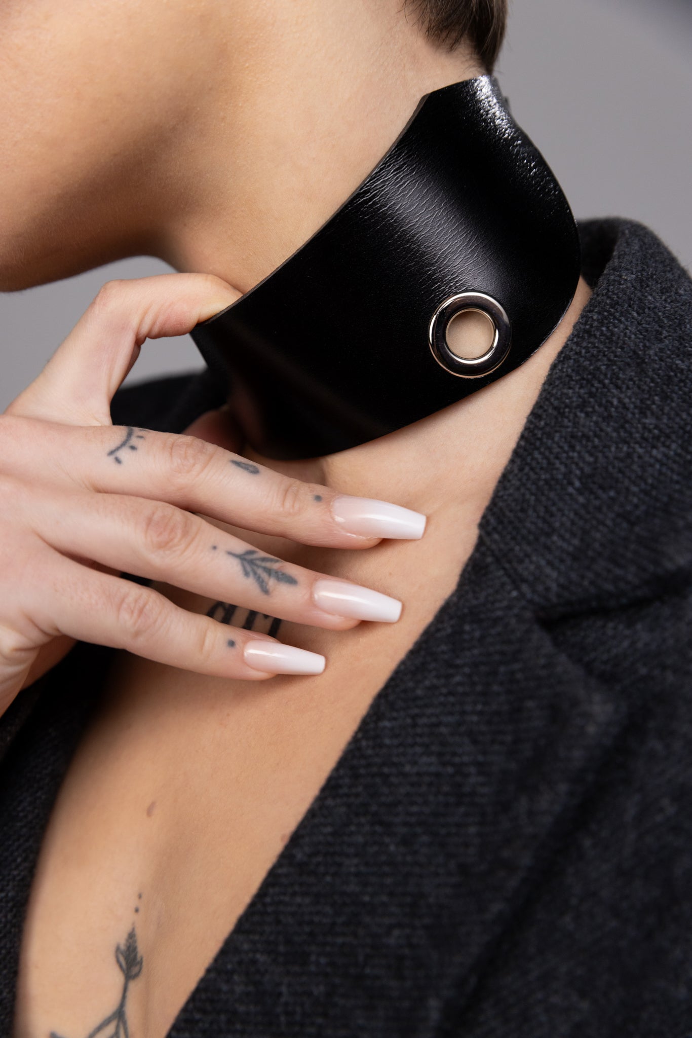 Shiny Leather Choker